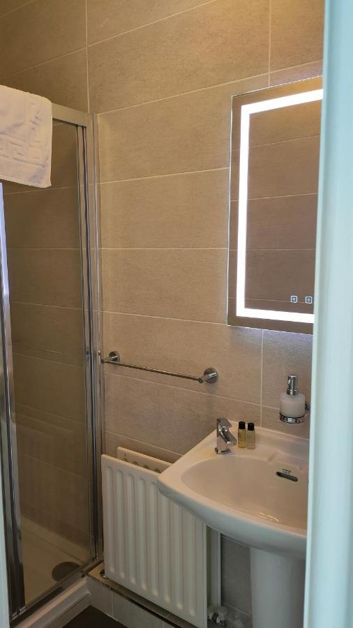 Lios Einne House Accommodation 이니시어 외부 사진