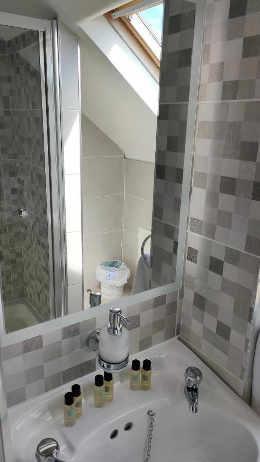 Lios Einne House Accommodation 이니시어 외부 사진